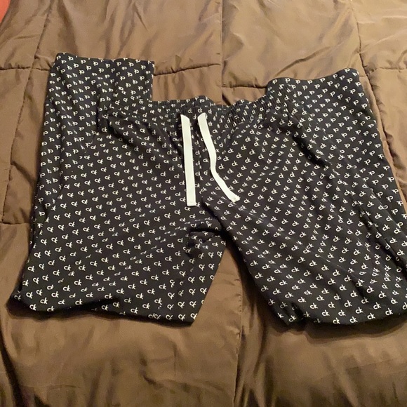 Calvin Klein Sleepwear Set - Picture 3 of 5